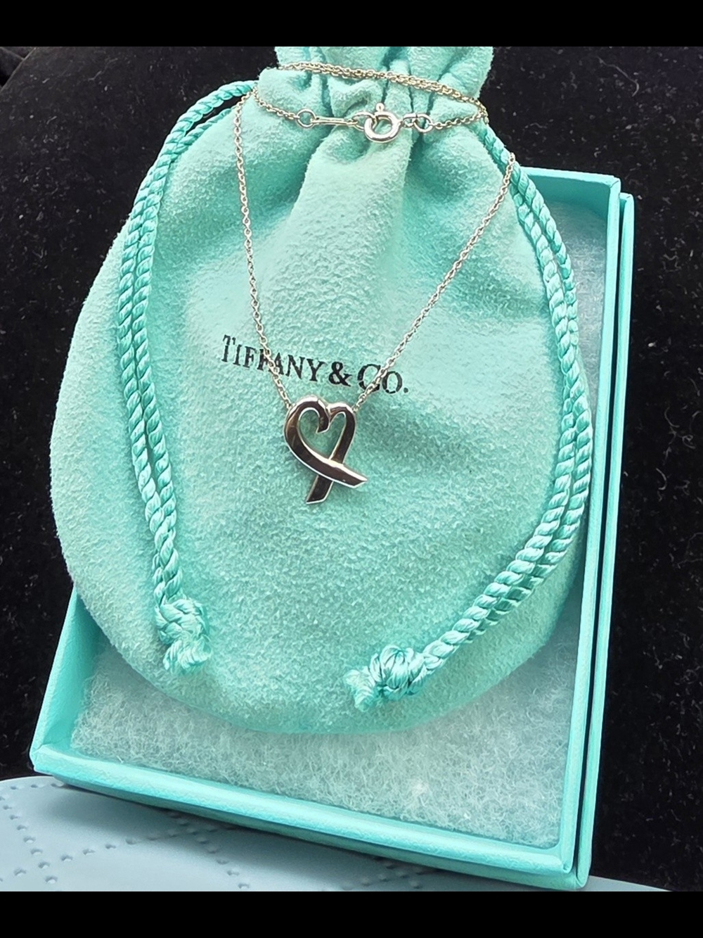 🍀✨️Tiffany & Co. Silver Heart Ribbon Pendant Necklace ✨️🍀 - Picture 3 of 5